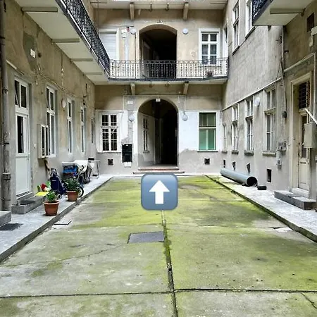 Museum Corner Apartment